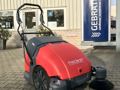 Aflevering Meclean veegmachine 