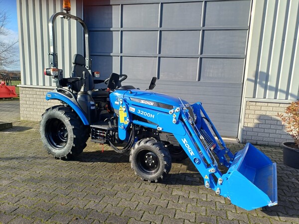 Solis H26 met frontlader €13750 marge