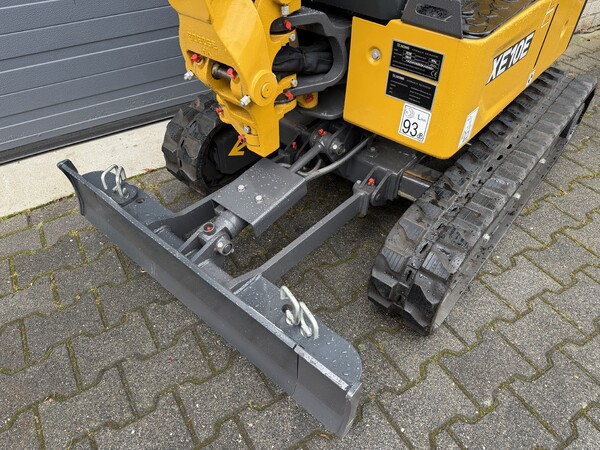 XCMG XE10E minigraver