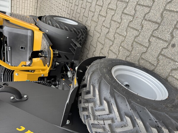 Eurotrac w11 & w12 (mini) shovels