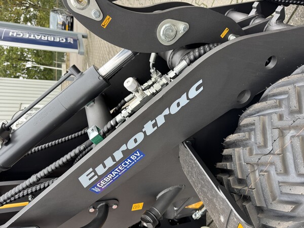 Eurotrac w11 & w12 (mini) shovels