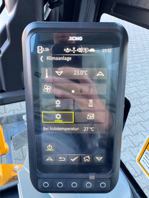 XCMG XE27E PRO | minigraver | 2.7 tonner binnendraaier