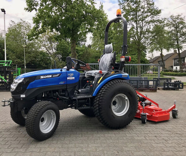 Solis H26 tractor