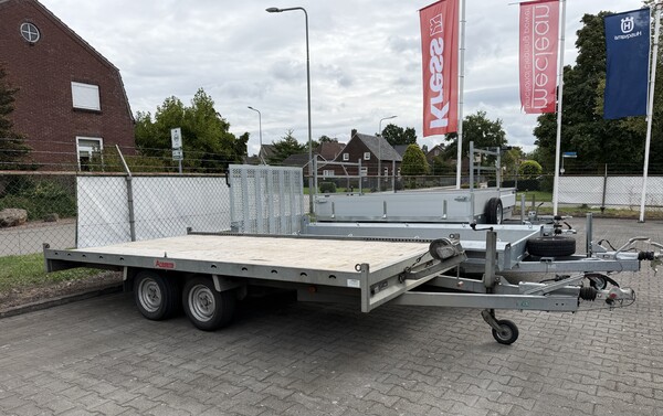 Verhuur autotransporter autoambulance