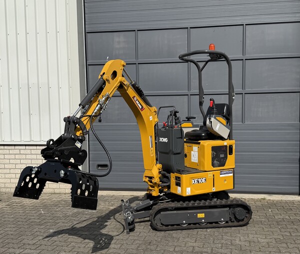 XCMG XE10E minigraver